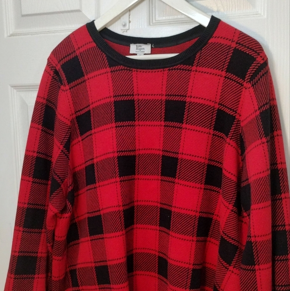 Plus Size Plaid Sweater - Picture 4 of 11